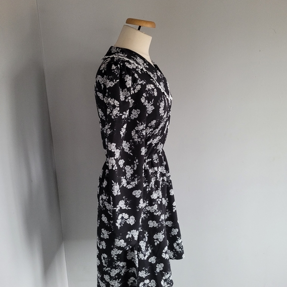 Suzy Shier floral dress Size S/M - Picture 2 of 6